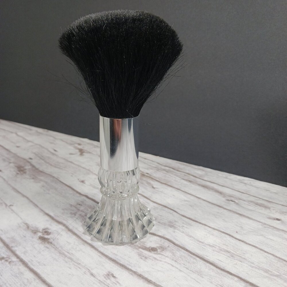 Lady Primrose Luxe Powder Dusting Brush Crystal Handle 6.5"